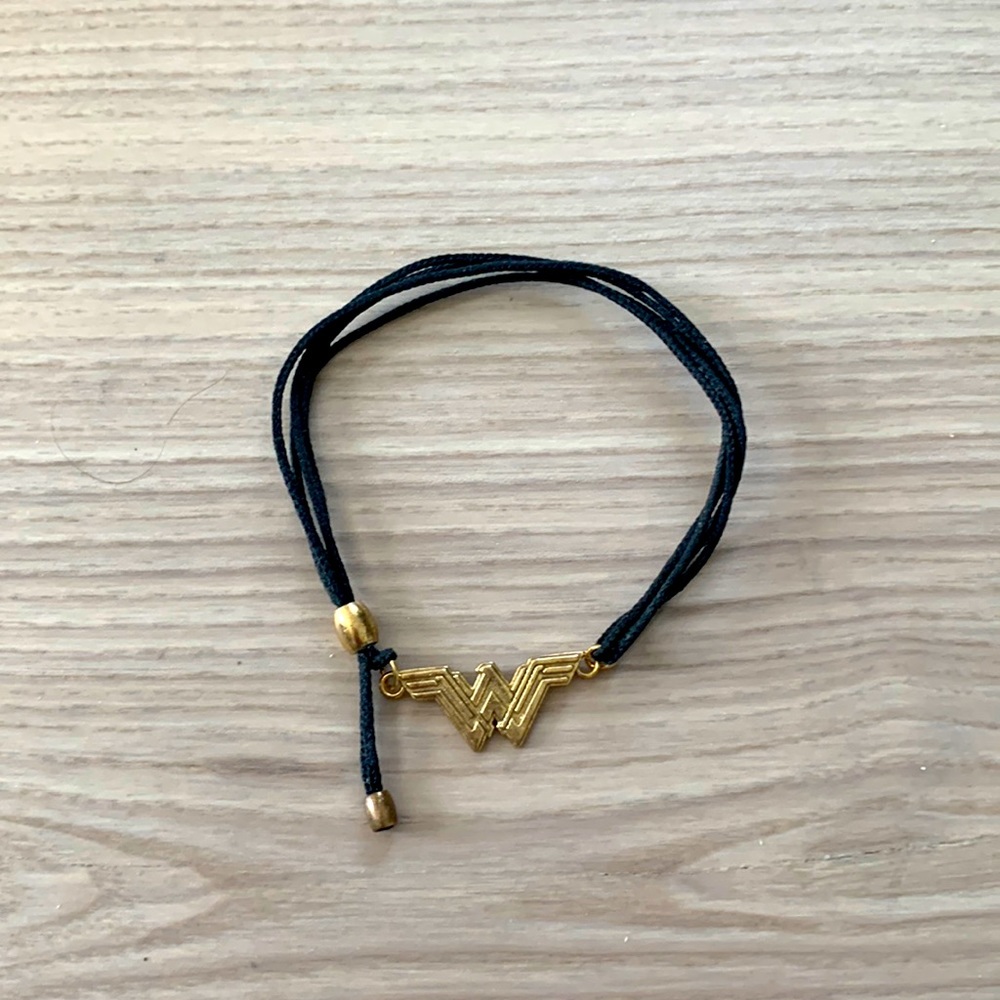 Auth Alex and Ani Wonder Woman pull cord bracelet 🎀